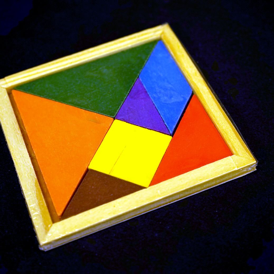 Tangram-Spiel aus Holz