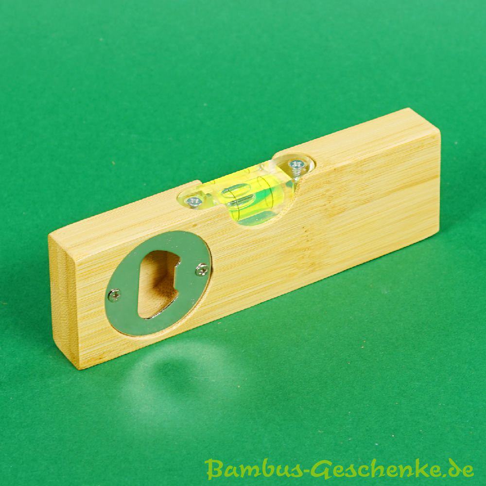 Bambus-Wasserwaage mit Flaschen&ouml;ffner